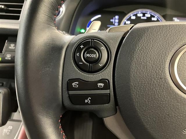 ドライバーに寄り添う快適な操作フィールをもたらすステアリングです。