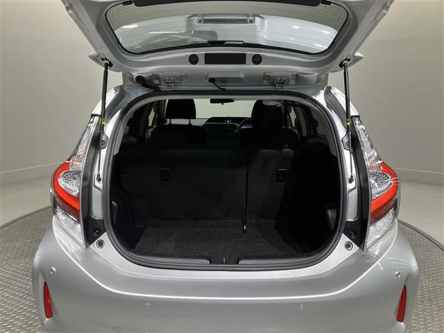 アクア Ｓスタイルブラック　バックモニタ－　地デジフルセグ　ナビＴＶ　イモビライザー　スマートキープッシュスタート　１オーナー　ＥＴＣ付き　Ｗエアバッグ　キーフリ　メモリーナビゲーション　横滑り防止装置付き　ＤＶＤプレーヤー（11枚目）