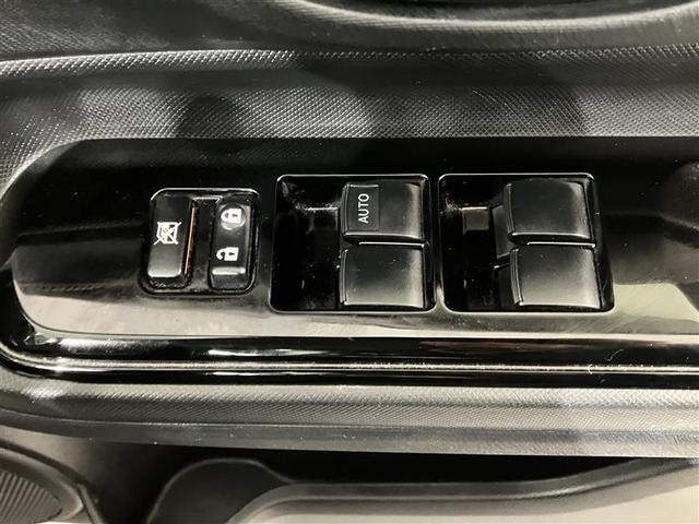 アクア Ｓスタイルブラック　バックモニタ－　地デジフルセグ　ナビＴＶ　イモビライザー　スマートキープッシュスタート　１オーナー　ＥＴＣ付き　Ｗエアバッグ　キーフリ　メモリーナビゲーション　横滑り防止装置付き　ＤＶＤプレーヤー（29枚目）