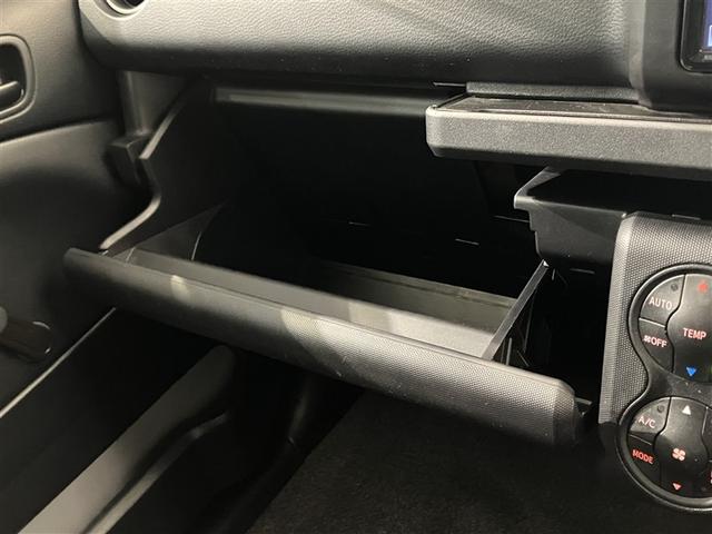 プロボックス ハイブリッドＤＸ　コンフォート　ナビＴＶ　ＥＴＣ車載器　ワンセグＴＶ　運転席パワーウインドウ　Ｂカメラ　キーレスエントリー　エアバック　パワステ　Ｗエアバック　衝突軽減装置　エアコン　ＥＳＣ　メモリ－ナビ　ＡＢＳ　ワンオーナー（21枚目）