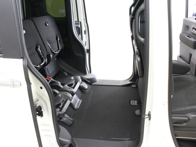 Ｎ－ＢＯＸカスタム ベースグレード　届出済未使用車　電動スライド　電子パーキング　渋滞追従クルコン　衝突軽減　誤発進抑制　革ハンドル　ハーフレザー　前席シートヒーター　シートバックテーブル　ロールサンシェード　パドルシフト　純正１４ＡＷ（63枚目）