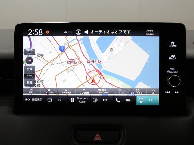 ヴェゼル ｅ：ＨＥＶＺ　純正９インチナビ　バックカメラ　ワンオーナー　前後ドラレコ　ブラインドスポット　ワイヤレス充電　パワーテールゲート　シートヒーター　パーキングセンサー　渋滞追従クルコン　ステアリングヒーター　ＥＴＣ（6枚目）