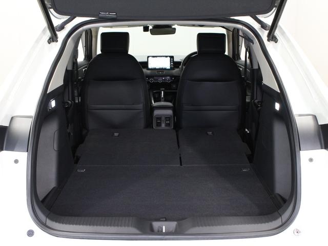 ヴェゼル ｅ：ＨＥＶＺ　純正９インチナビ　バックカメラ　ワンオーナー　前後ドラレコ　ブラインドスポット　ワイヤレス充電　パワーテールゲート　シートヒーター　パーキングセンサー　渋滞追従クルコン　ステアリングヒーター　ＥＴＣ（17枚目）