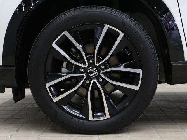 ヴェゼル ｅ：ＨＥＶＺ　純正９インチナビ　バックカメラ　ワンオーナー　前後ドラレコ　ブラインドスポット　ワイヤレス充電　パワーテールゲート　シートヒーター　パーキングセンサー　渋滞追従クルコン　ステアリングヒーター　ＥＴＣ（32枚目）