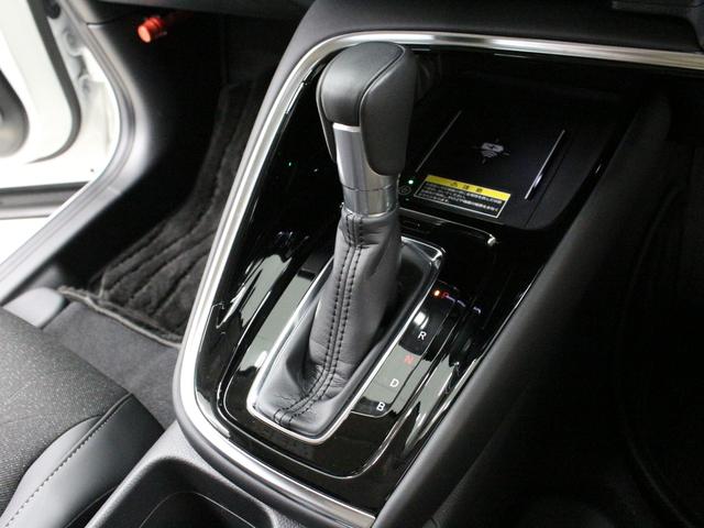 ヴェゼル ｅ：ＨＥＶＺ　純正９インチナビ　バックカメラ　ワンオーナー　前後ドラレコ　ブラインドスポット　ワイヤレス充電　パワーテールゲート　シートヒーター　パーキングセンサー　渋滞追従クルコン　ステアリングヒーター　ＥＴＣ（52枚目）