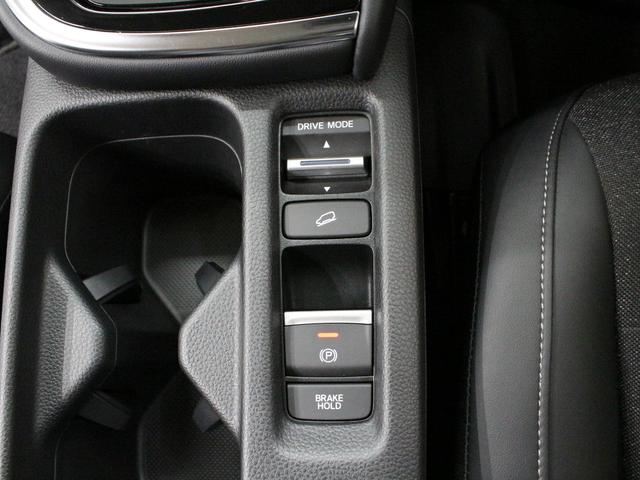 ヴェゼル ｅ：ＨＥＶＺ　純正９インチナビ　バックカメラ　ワンオーナー　前後ドラレコ　ブラインドスポット　ワイヤレス充電　パワーテールゲート　シートヒーター　パーキングセンサー　渋滞追従クルコン　ステアリングヒーター　ＥＴＣ（53枚目）