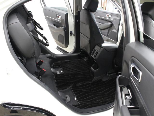 ヴェゼル ｅ：ＨＥＶＺ　純正９インチナビ　バックカメラ　ワンオーナー　前後ドラレコ　ブラインドスポット　ワイヤレス充電　パワーテールゲート　シートヒーター　パーキングセンサー　渋滞追従クルコン　ステアリングヒーター　ＥＴＣ（77枚目）