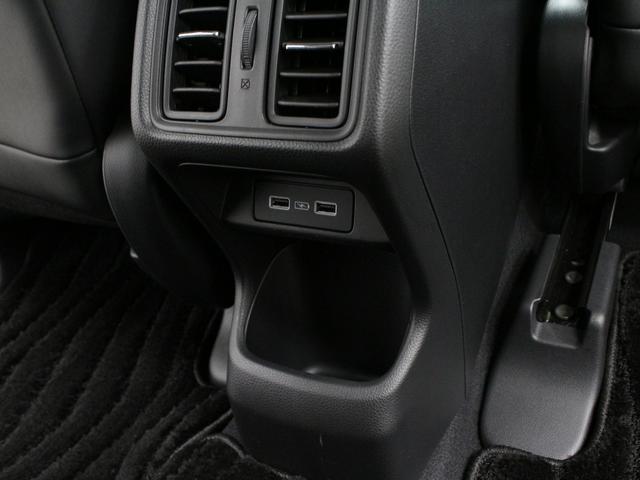 ヴェゼル ｅ：ＨＥＶＺ　純正９インチナビ　バックカメラ　ワンオーナー　前後ドラレコ　ブラインドスポット　ワイヤレス充電　パワーテールゲート　シートヒーター　パーキングセンサー　渋滞追従クルコン　ステアリングヒーター　ＥＴＣ（78枚目）