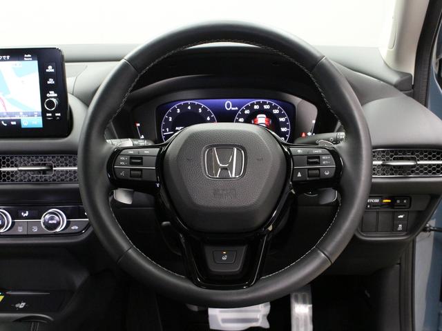 ZR-V Z 純正9型ナビ マルチビュー 前後ドラレコ BOSEプレミアムサウンド 本革シート ブラインドスポット 電動リアゲート レーダークルーズ 誤発進抑制 パワーシート シートヒーター ワンオーナー 禁煙車(12枚目)