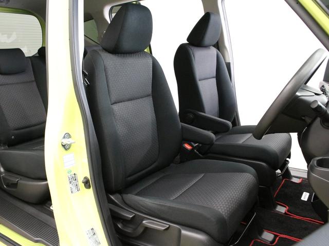 フリード＋ Ｇ　純正メモリーナビ　バックカメラ　禁煙　無限フロアマット　電動スライドドア　ドラレコ　スマートキー　ＥＴＣ　ＣＤ／ＤＶＤ　Ｂｌｕｅｔｏｏｔｈ　荷室用ユーティリティボード　スライドドアイージークローザー（11枚目）