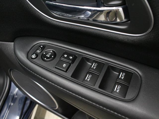 【営業時間：１０：００〜１８：３０　定休日：火曜日・水曜日】松本街道沿いにございます♪全国どこでも納車可能ですお問い合わせお待ちしております（０５９）３５２−８５５８