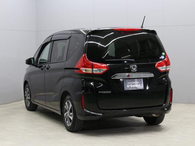 フリード Ｇ・ホンダセンシング　純正ナビ　両側パワスラ　ハーフレザー　本革巻きステアリング　ＬＥＤアクティブコーナリングライト　純正１５インチＡＷ　オートリトラミラー　シートヒーター　スマートキー　シートヒータ　禁煙車　ワンオーナー（23枚目）