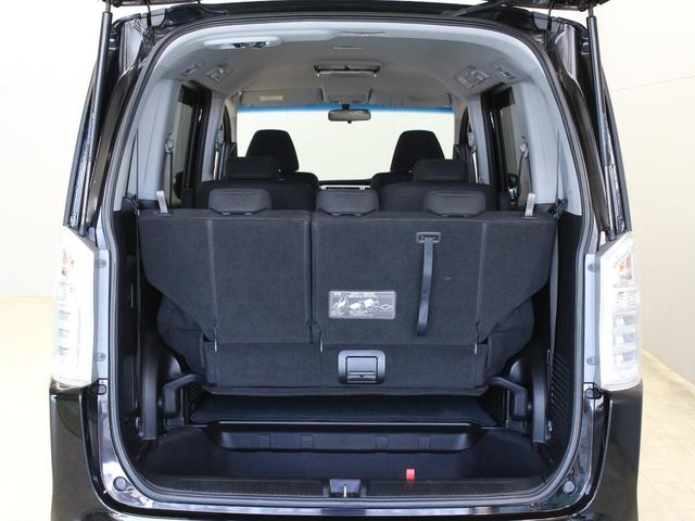 ステップワゴンスパーダ Ｚ　８型ナビ　後席モニター　両側パワスラ　フルセグＴＶ　Ｂｌｕｅｔｏｏｔｈ　ＤＶＤ／ＣＤ　スマートキー　本革巻ステアリング　ディスチャージヘッド　アクティブコーナリングライト　パドルシフト　ＥＴＣ　禁煙車（24枚目）