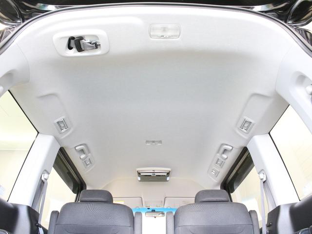 ステップワゴンスパーダ Ｚ　８型ナビ　後席モニター　両側パワスラ　フルセグＴＶ　Ｂｌｕｅｔｏｏｔｈ　ＤＶＤ／ＣＤ　スマートキー　本革巻ステアリング　ディスチャージヘッド　アクティブコーナリングライト　パドルシフト　ＥＴＣ　禁煙車（27枚目）