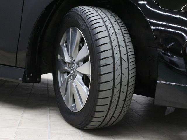 ステップワゴンスパーダ Ｚ　８型ナビ　後席モニター　両側パワスラ　フルセグＴＶ　Ｂｌｕｅｔｏｏｔｈ　ＤＶＤ／ＣＤ　スマートキー　本革巻ステアリング　ディスチャージヘッド　アクティブコーナリングライト　パドルシフト　ＥＴＣ　禁煙車（31枚目）