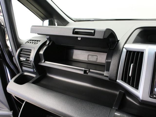 ステップワゴンスパーダ Ｚ　８型ナビ　後席モニター　両側パワスラ　フルセグＴＶ　Ｂｌｕｅｔｏｏｔｈ　ＤＶＤ／ＣＤ　スマートキー　本革巻ステアリング　ディスチャージヘッド　アクティブコーナリングライト　パドルシフト　ＥＴＣ　禁煙車（46枚目）