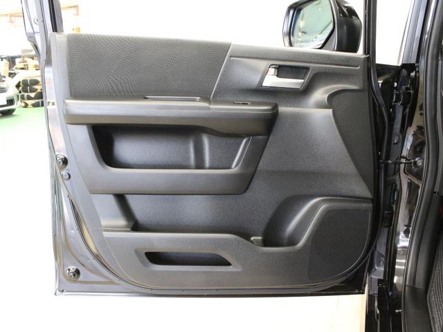 ステップワゴンスパーダ Ｚ　８型ナビ　後席モニター　両側パワスラ　フルセグＴＶ　Ｂｌｕｅｔｏｏｔｈ　ＤＶＤ／ＣＤ　スマートキー　本革巻ステアリング　ディスチャージヘッド　アクティブコーナリングライト　パドルシフト　ＥＴＣ　禁煙車（56枚目）