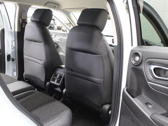 ヴェゼル ｅ：ＨＥＶＺ　弊社試乗車　純正ナビ　マルチビュー　ブラインドスポット　後退出庫サポート　レーダークルーズ　シートヒーター　ステアリングヒーター　コンビシート　パワーテールゲート　オートリトラミラー　ＥＴＣ２．０（22枚目）