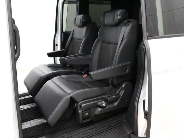 ステップワゴン ｅ：ＨＥＶスパーダ　純正１１．４型ナビ　マルチビュー　前後ドラレコ　両側パワスラ　ブラインドスポット　電動リアゲート　リアオートエアコン　レーダークルーズ　誤発進抑制　シートヒーター　ワンオーナー　ＬＥＤヘッド　禁煙車（17枚目）