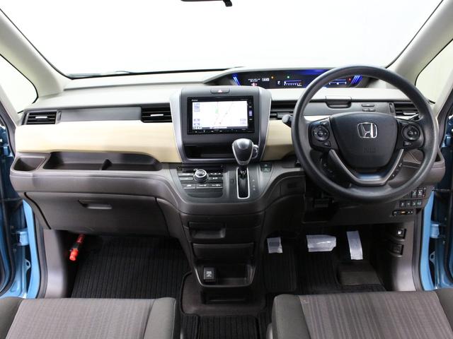 フリード Ｇ・ホンダセンシング　純正ナビ　１１インチ後席モニター　両側パワスラ　フルセグＴＶ　ドラレコ　バックカメラ　衝突軽減　路外逸脱抑制　誤発進抑制　レーダークルーズ　スマートキー　ロールサンシェード　ワンオーナー　禁煙車（5枚目）