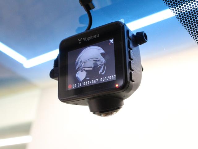 フリード Ｇ・ホンダセンシング　純正ナビ　１１インチ後席モニター　両側パワスラ　フルセグＴＶ　ドラレコ　バックカメラ　衝突軽減　路外逸脱抑制　誤発進抑制　レーダークルーズ　スマートキー　ロールサンシェード　ワンオーナー　禁煙車（9枚目）