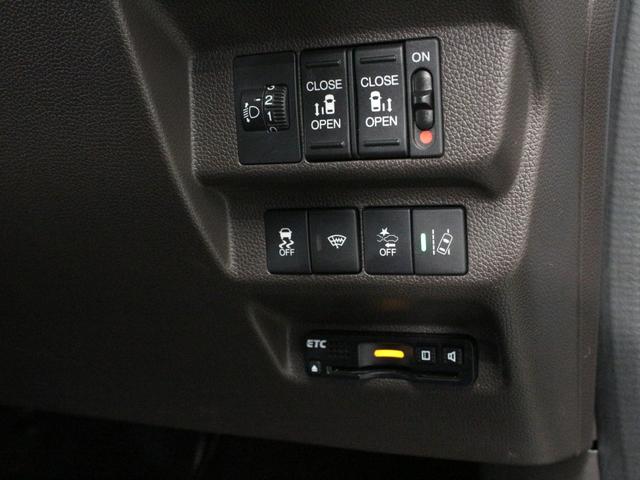 フリード Ｇ・ホンダセンシング　純正ナビ　１１インチ後席モニター　両側パワスラ　フルセグＴＶ　ドラレコ　バックカメラ　衝突軽減　路外逸脱抑制　誤発進抑制　レーダークルーズ　スマートキー　ロールサンシェード　ワンオーナー　禁煙車（10枚目）