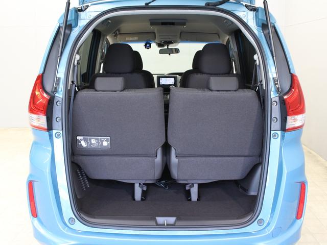 フリード Ｇ・ホンダセンシング　純正ナビ　１１インチ後席モニター　両側パワスラ　フルセグＴＶ　ドラレコ　バックカメラ　衝突軽減　路外逸脱抑制　誤発進抑制　レーダークルーズ　スマートキー　ロールサンシェード　ワンオーナー　禁煙車（17枚目）