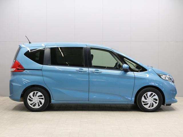 フリード Ｇ・ホンダセンシング　純正ナビ　１１インチ後席モニター　両側パワスラ　フルセグＴＶ　ドラレコ　バックカメラ　衝突軽減　路外逸脱抑制　誤発進抑制　レーダークルーズ　スマートキー　ロールサンシェード　ワンオーナー　禁煙車（26枚目）