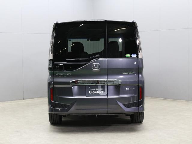 ステップワゴンスパーダ e:HEVスパーダG・EXホンダセンシング 純正10型メモリーナビ 純正11.6型後席モニター わくわくゲート 両側パワスラ 衝突軽減 誤発進抑制 渋滞追従機能付クルコン バックカメラ 純正16インチAW LEDヘッド 禁煙車 ワンオーナー(20枚目)