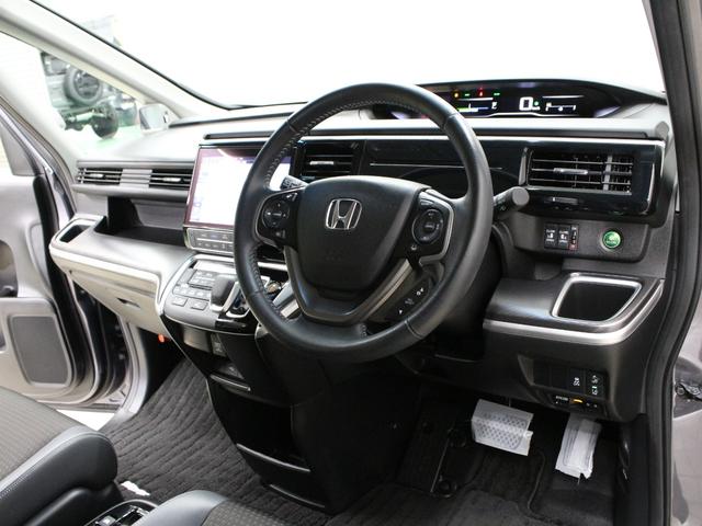 ステップワゴンスパーダ e:HEVスパーダG・EXホンダセンシング 純正10型メモリーナビ 純正11.6型後席モニター わくわくゲート 両側パワスラ 衝突軽減 誤発進抑制 渋滞追従機能付クルコン バックカメラ 純正16インチAW LEDヘッド 禁煙車 ワンオーナー(33枚目)