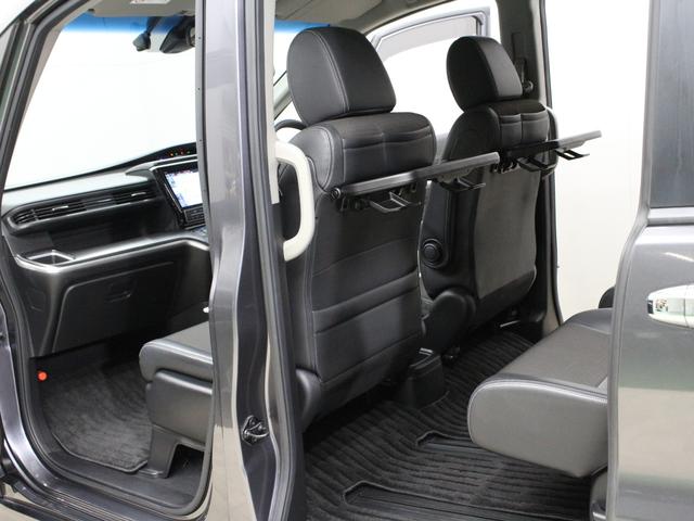 ステップワゴンスパーダ e:HEVスパーダG・EXホンダセンシング 純正10型メモリーナビ 純正11.6型後席モニター わくわくゲート 両側パワスラ 衝突軽減 誤発進抑制 渋滞追従機能付クルコン バックカメラ 純正16インチAW LEDヘッド 禁煙車 ワンオーナー(35枚目)