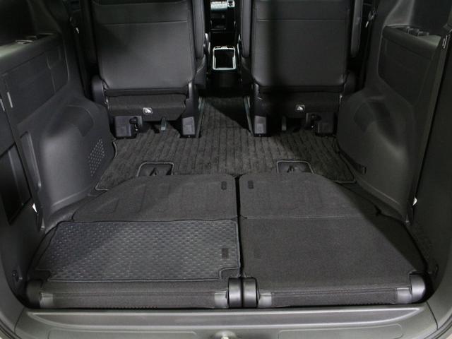 ステップワゴンスパーダ e:HEVスパーダG・EXホンダセンシング 純正10型メモリーナビ 純正11.6型後席モニター わくわくゲート 両側パワスラ 衝突軽減 誤発進抑制 渋滞追従機能付クルコン バックカメラ 純正16インチAW LEDヘッド 禁煙車 ワンオーナー(40枚目)