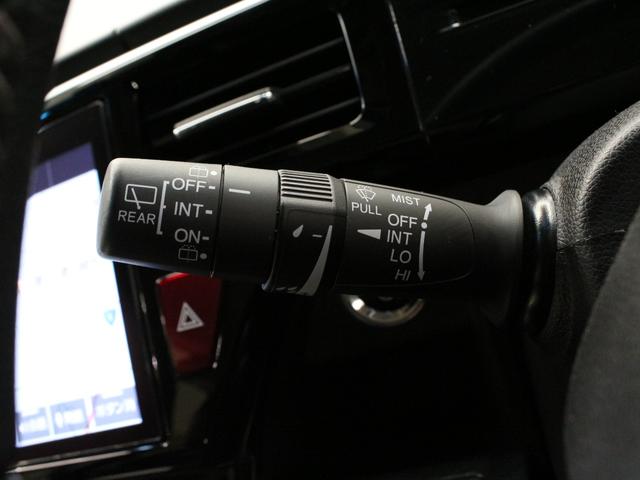 ステップワゴンスパーダ e:HEVスパーダG・EXホンダセンシング 純正10型メモリーナビ 純正11.6型後席モニター わくわくゲート 両側パワスラ 衝突軽減 誤発進抑制 渋滞追従機能付クルコン バックカメラ 純正16インチAW LEDヘッド 禁煙車 ワンオーナー(61枚目)