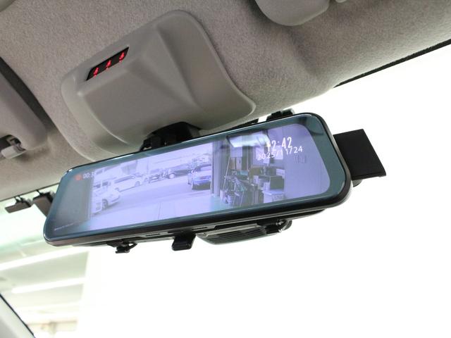 パッソ モーダＳ　ツートーン　純正ナビ　ミラー型前後ドラレコ　バックカメラ　ＥＴＣ　衝突軽減　禁煙車　ワンオーナー　ＬＥＤヘッド　ＬＥＤフォグ　スマートキー　オートエアコン　アイドリングストップ　横滑り防止機能（8枚目）