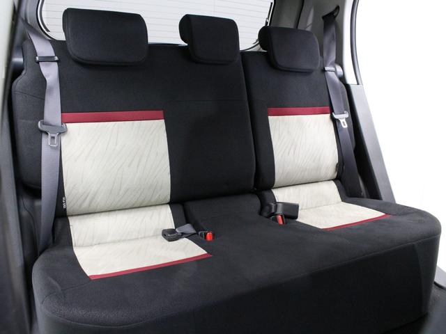 パッソ モーダＳ　ツートーン　純正ナビ　ミラー型前後ドラレコ　バックカメラ　ＥＴＣ　衝突軽減　禁煙車　ワンオーナー　ＬＥＤヘッド　ＬＥＤフォグ　スマートキー　オートエアコン　アイドリングストップ　横滑り防止機能（13枚目）