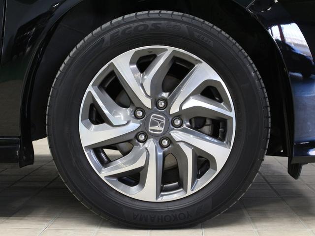 ステップワゴンスパーダ スパーダホンダセンシング　８人乗り　純正ナビ　フリップダウン　わくわくゲート　両側パワスラ　前後ドラレコ　バックカメラ　純正１６インチＡＷ　ＬＥＤヘッド　衝突軽減　レーダークルーズ　路外逸脱抑制機能　誤発進抑制機能　禁煙車（20枚目）