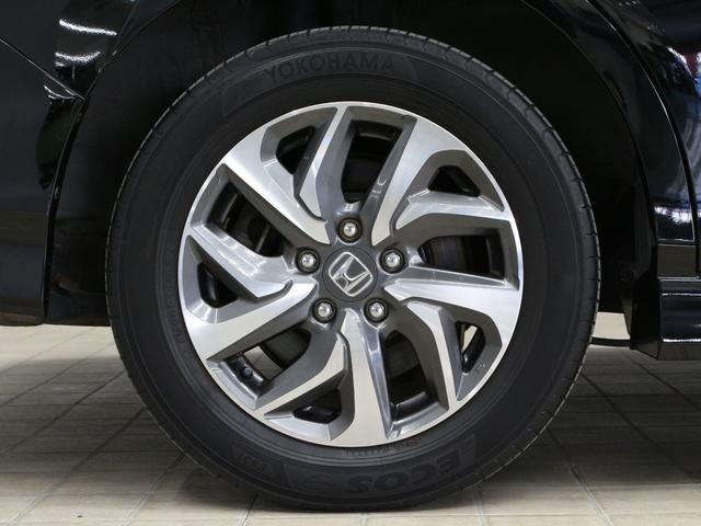 ステップワゴンスパーダ スパーダホンダセンシング　８人乗り　純正ナビ　フリップダウン　わくわくゲート　両側パワスラ　前後ドラレコ　バックカメラ　純正１６インチＡＷ　ＬＥＤヘッド　衝突軽減　レーダークルーズ　路外逸脱抑制機能　誤発進抑制機能　禁煙車（32枚目）