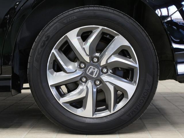 ステップワゴンスパーダ スパーダホンダセンシング　８人乗り　純正ナビ　フリップダウン　わくわくゲート　両側パワスラ　前後ドラレコ　バックカメラ　純正１６インチＡＷ　ＬＥＤヘッド　衝突軽減　レーダークルーズ　路外逸脱抑制機能　誤発進抑制機能　禁煙車（33枚目）