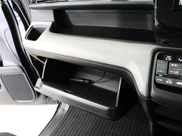 ステップワゴンスパーダ スパーダホンダセンシング　８人乗り　純正ナビ　フリップダウン　わくわくゲート　両側パワスラ　前後ドラレコ　バックカメラ　純正１６インチＡＷ　ＬＥＤヘッド　衝突軽減　レーダークルーズ　路外逸脱抑制機能　誤発進抑制機能　禁煙車（54枚目）