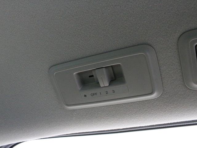 ステップワゴンスパーダ スパーダホンダセンシング　８人乗り　純正ナビ　フリップダウン　わくわくゲート　両側パワスラ　前後ドラレコ　バックカメラ　純正１６インチＡＷ　ＬＥＤヘッド　衝突軽減　レーダークルーズ　路外逸脱抑制機能　誤発進抑制機能　禁煙車（67枚目）