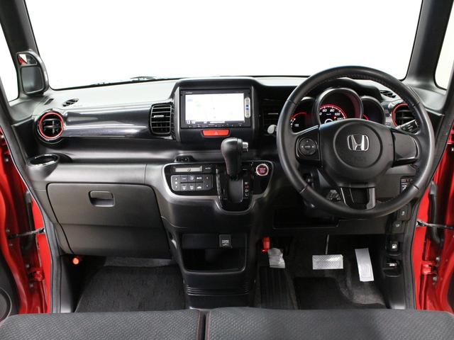 N-BOXカスタム 2トーンカラースタイルG・Aパッケージ 純正ナビ バックカメラ 禁煙 両側電動スライド 衝突軽減ブレーキ 誤発進抑制機能 サイドカーテンエアバッグ 本革ハンドル HIDヘッド 純正14インチブラックAW スマートキー オートライト ETC(5枚目)