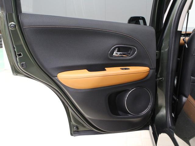 ヴェゼル ハイブリッドZ メモリーナビ バックカメラ 前後ドラレコ ワンオーナー 禁煙 電子パーキング ブレーキホールド クルーズコントロール シートヒーター 衝突軽減ブレーキ 誤発進抑制 コンビシート 純正17インチAW(63枚目)