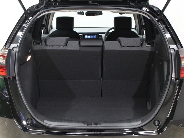 フィット ｅ：ＨＥＶホーム　８型ディスプレイオーディオ　ドラレコ前後　ＬＥＤヘッド　ハーフレザーシート　電子パーキング　衝突軽減　誤発進抑制　レーダークルーズ　本革ステアリング　サイドカーテンエアバック　禁煙車　ワンオーナー（24枚目）