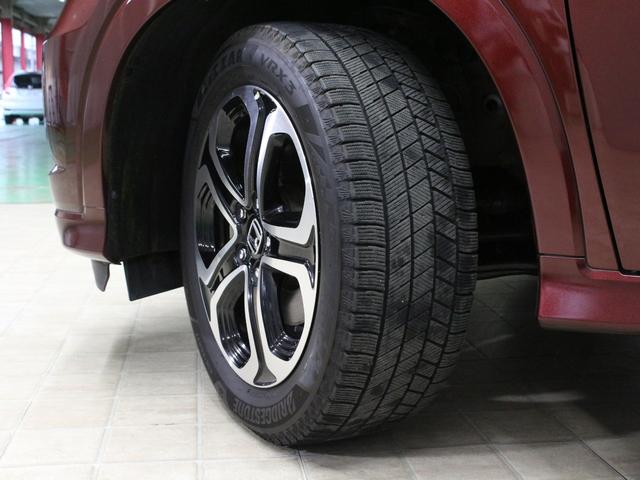 ヴェゼル ハイブリッドＺ　純正ナビ　フルセグＴＶ　バックカメラ　電子パーキング　Ｂｌｕｅｔｏｏｔｈ　ＣＤ　ＤＶＤ再生可　シートヒーター　クルーズコントロール　衝突軽減　誤発進抑制　ＬＥＤヘッド　禁煙車　ワンオーナ　ＥＴＣ（33枚目）