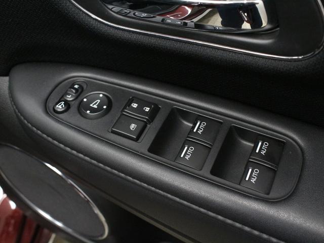 ヴェゼル ハイブリッドＺ　純正ナビ　フルセグＴＶ　バックカメラ　電子パーキング　Ｂｌｕｅｔｏｏｔｈ　ＣＤ　ＤＶＤ再生可　シートヒーター　クルーズコントロール　衝突軽減　誤発進抑制　ＬＥＤヘッド　禁煙車　ワンオーナ　ＥＴＣ（63枚目）