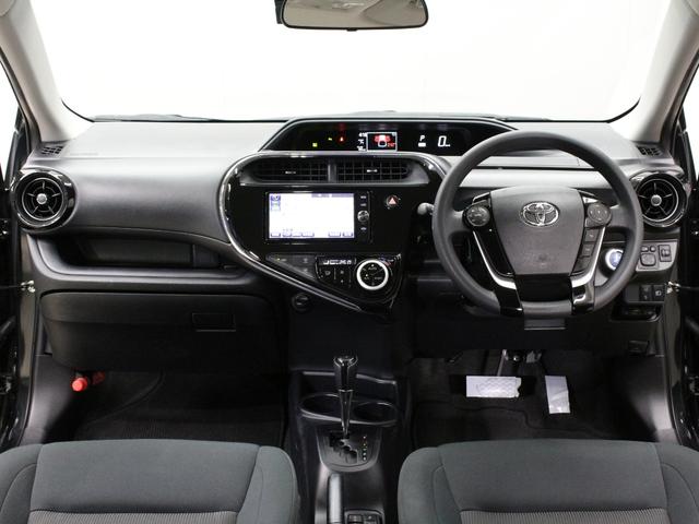 アクア Ｓスタイルブラック　純正ナビ　フルセグＴＶ　ドラレコ　バックカメラ　Ｂｌｕｅｔｏｏｔｈ　衝突軽減　車線逸脱防止支援システム　シートヒーター　スマートキー　ＬＥＤヘッド　オートライト　プッシュスタート　ＥＴＣ　禁煙車（5枚目）