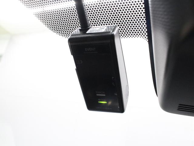 アクア Ｓスタイルブラック　純正ナビ　フルセグＴＶ　ドラレコ　バックカメラ　Ｂｌｕｅｔｏｏｔｈ　衝突軽減　車線逸脱防止支援システム　シートヒーター　スマートキー　ＬＥＤヘッド　オートライト　プッシュスタート　ＥＴＣ　禁煙車（9枚目）