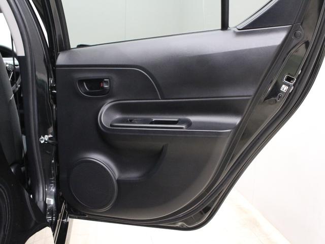 アクア Ｓスタイルブラック　純正ナビ　フルセグＴＶ　ドラレコ　バックカメラ　Ｂｌｕｅｔｏｏｔｈ　衝突軽減　車線逸脱防止支援システム　シートヒーター　スマートキー　ＬＥＤヘッド　オートライト　プッシュスタート　ＥＴＣ　禁煙車（57枚目）