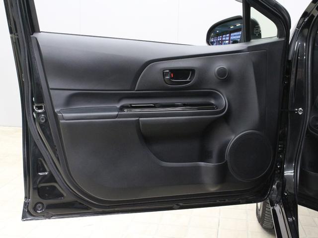 アクア Ｓスタイルブラック　純正ナビ　フルセグＴＶ　ドラレコ　バックカメラ　Ｂｌｕｅｔｏｏｔｈ　衝突軽減　車線逸脱防止支援システム　シートヒーター　スマートキー　ＬＥＤヘッド　オートライト　プッシュスタート　ＥＴＣ　禁煙車（58枚目）