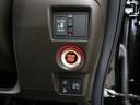 【片側パワースライドドア】人気の電動スライドドア♪子どもや荷物を抱えた状態でもワンアクションでスライドドアを自動で開閉!右側のスライドドアは手動なので電動よりも早くドアを閉める事ができます。